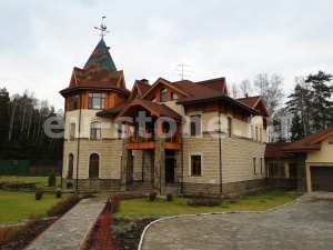 Облицовка фасада дома дагестанским природным камнем